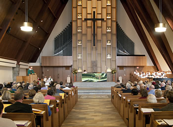 Worship at Church of the Good Samaritan